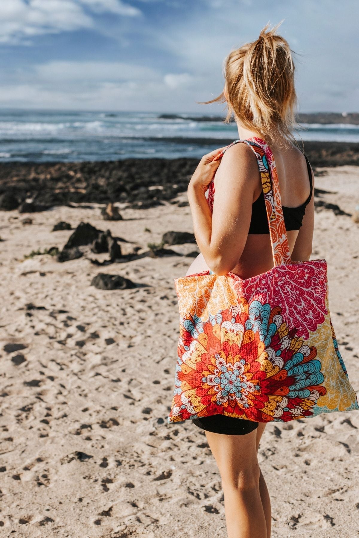 Colorful beach fashion bags