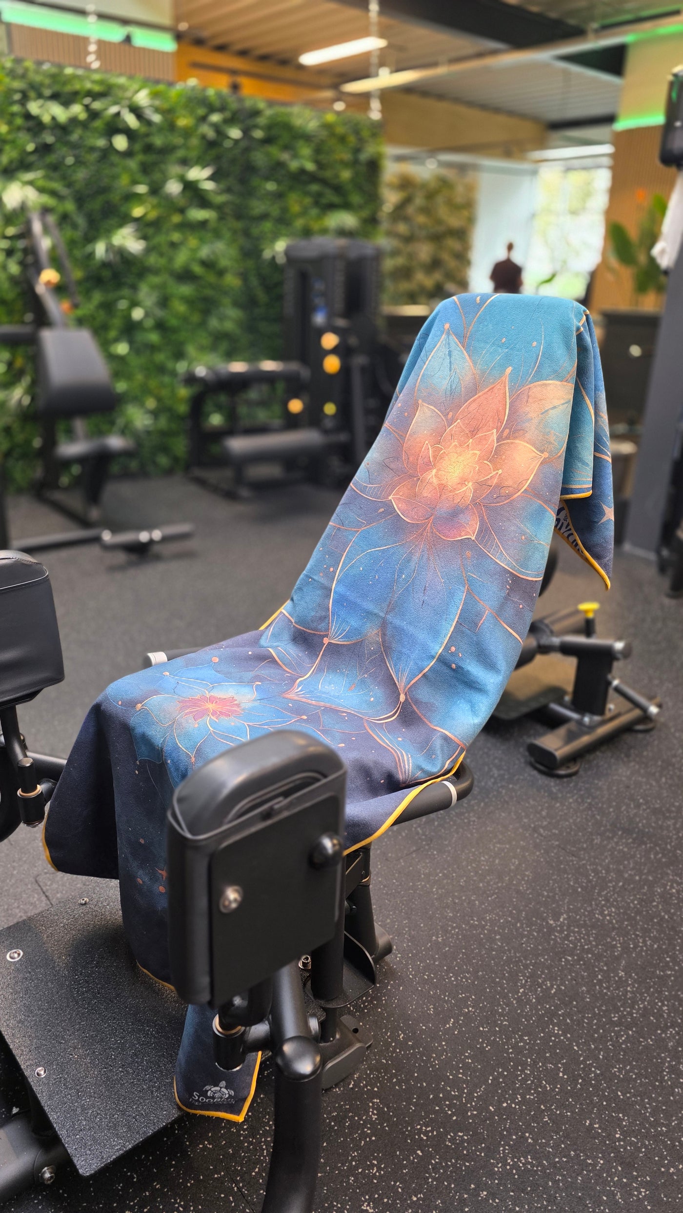 Antislip yogahanddoek Lotus - wasbaar, geurvrij en gemaakt van gerecyclede materialen