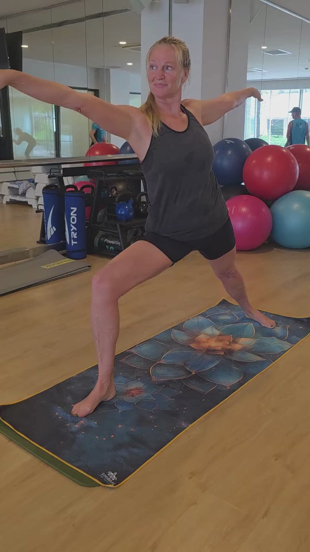 yoga handdoek video
